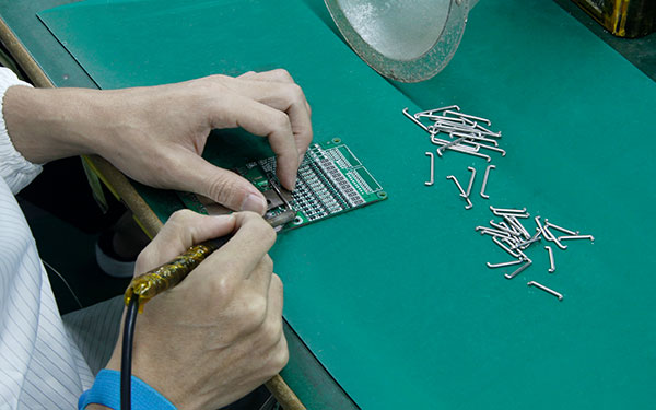 鋰電池保護板的功能測試